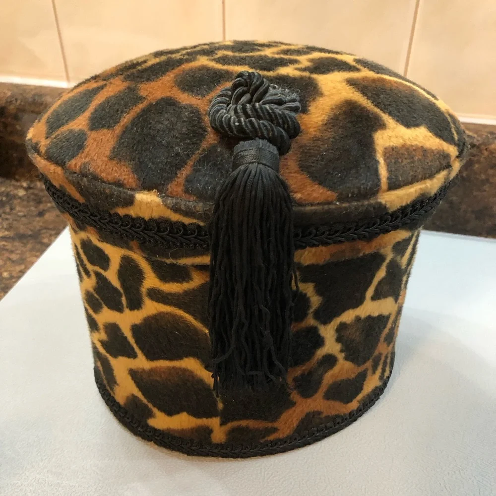 Mini Hat/trinket Box - Picture 1 of 9